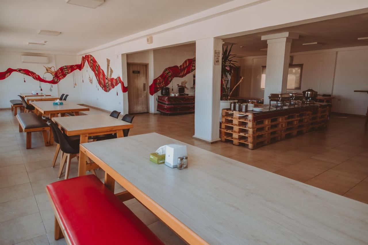 Nomads Hotel Petra ワディ・ムーサ エクステリア 写真